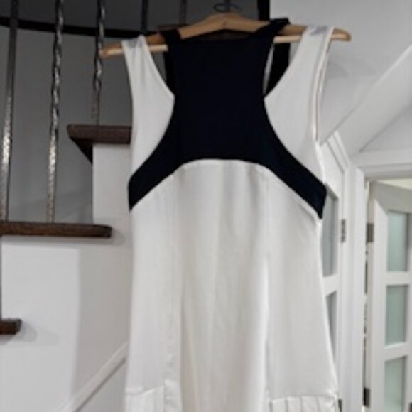 GUC Head Performance Alba Tennis Dress size M - Picture 6 of 6